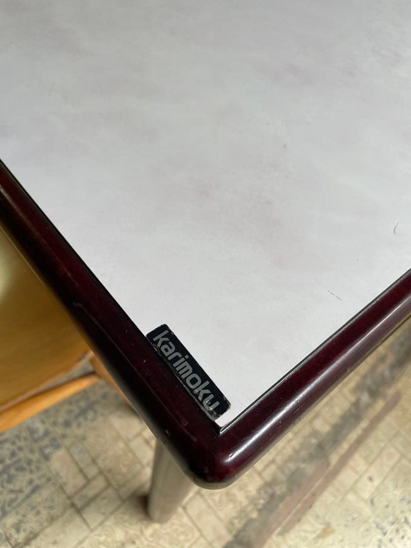 カリモク　ダイニングテーブル　ホワイト