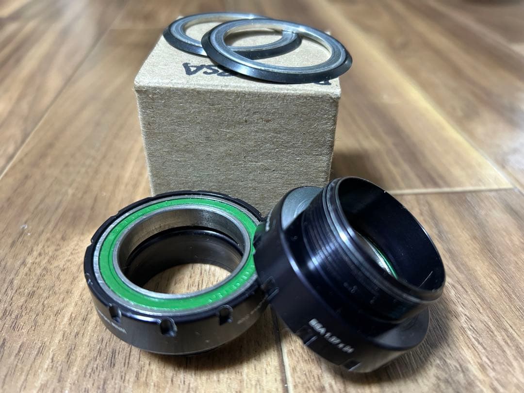 White Industries BSA BB ボトムブラケット　G30 箱あり