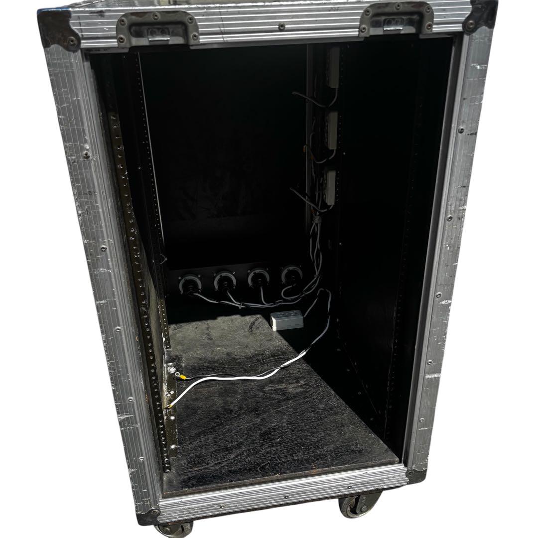 PULSE 18U ラックケース ①