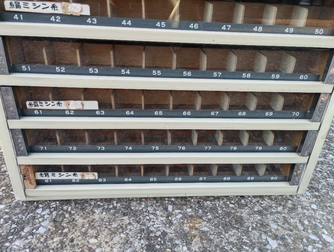 4254）糸販売木製ケース　　手芸 店舗什器 昭和レトロ