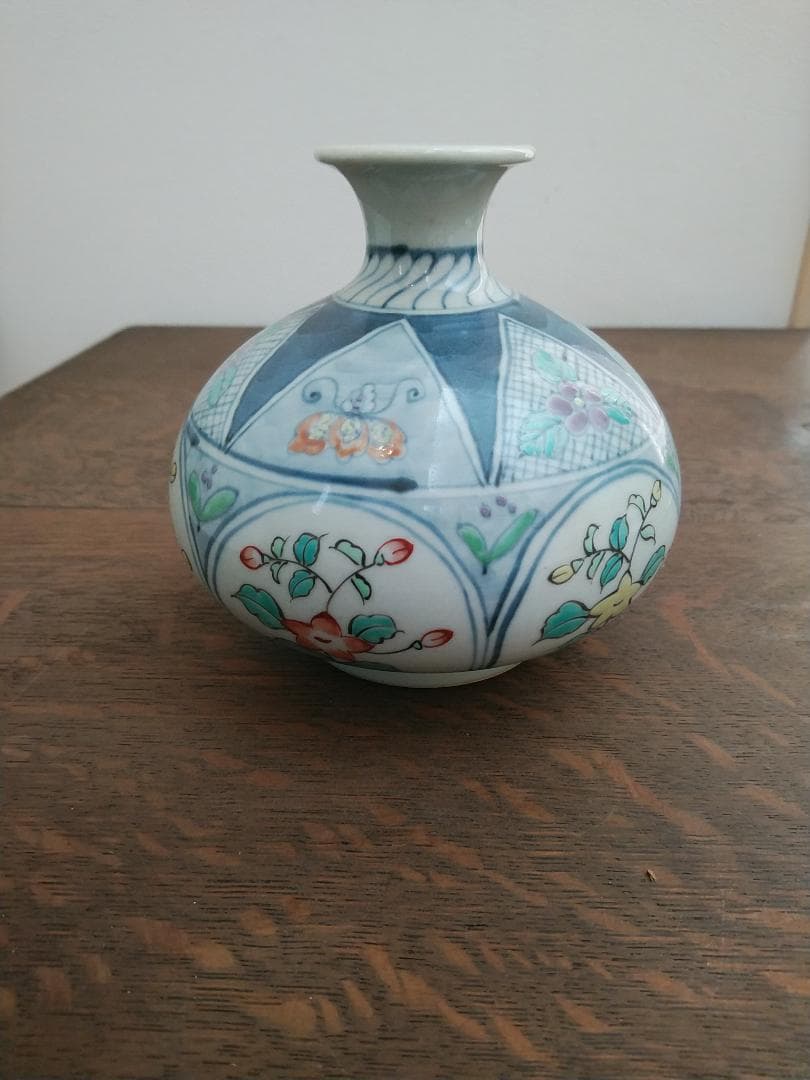 特別出品価格❗佐藤走波作品　染錦花蝶文小壺