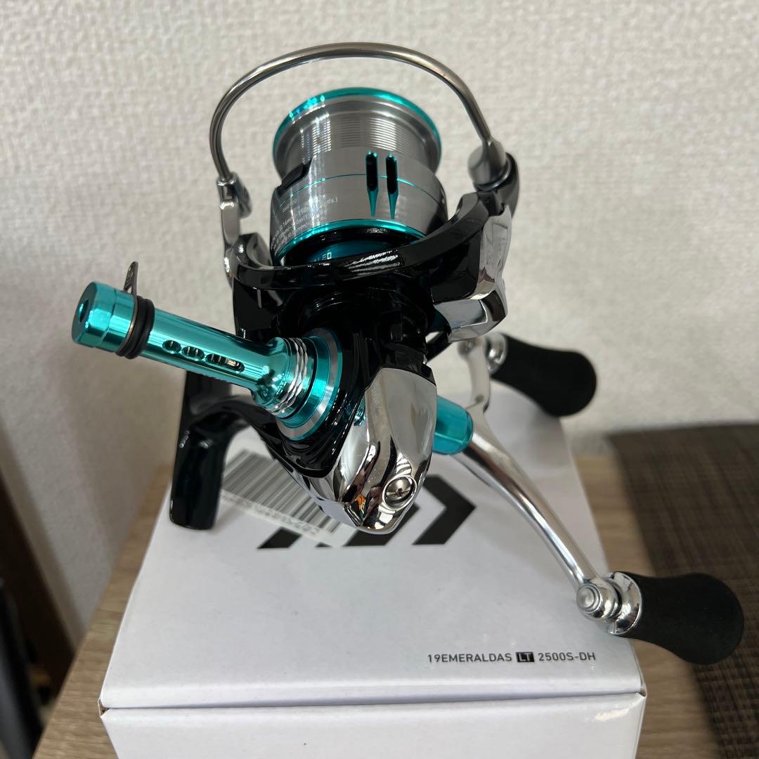 エメラルダスLT 2500S-DH リール スタンド付