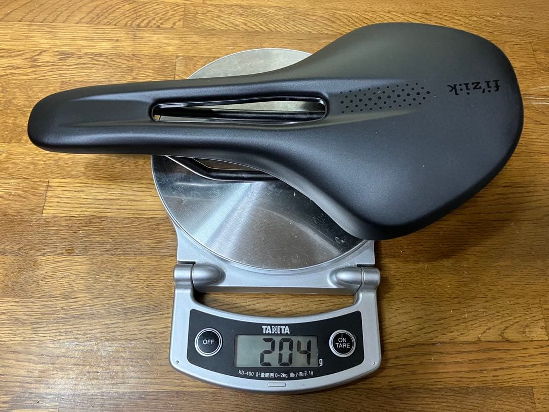 Fizik Vento Antares R3 ロードサイクリング 快適サドル