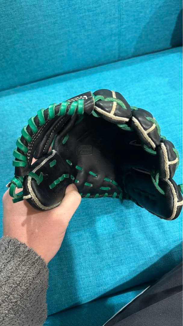 軟式用グローブミズノプロ　広島菊池モデル　紐カスタム
