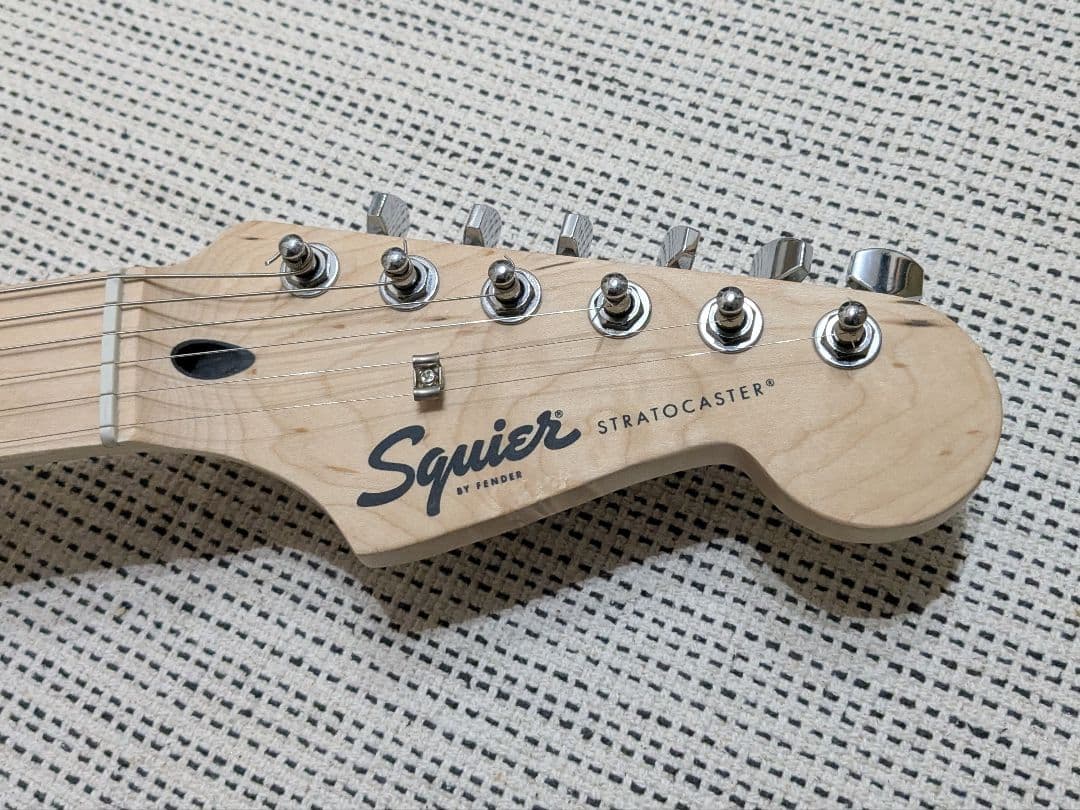ギター Squire by fender stratocaster mod white