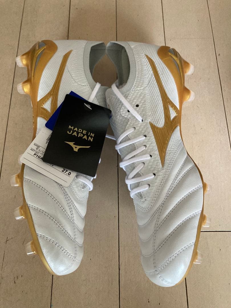 モレリアネオ4βジャパン　白✖️金　27.0㎝　新品。