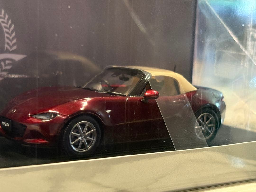 マツダロードスター35周年記念車1/43ミニカー未開封