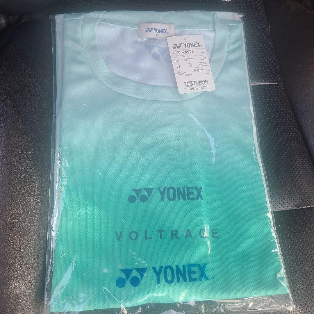 YONEXの新型ラケット、ボルトレイジ02の促販Tシャツ　サイズOです。