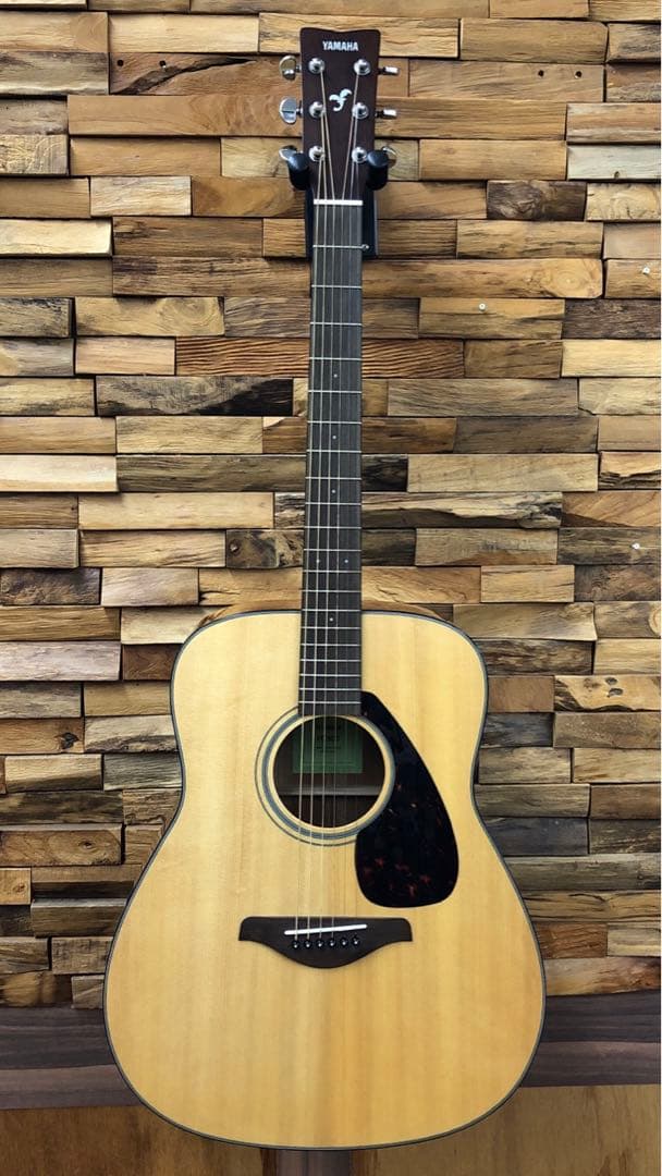 【美品】　アコースティックギター　YAMAHA　FG800
