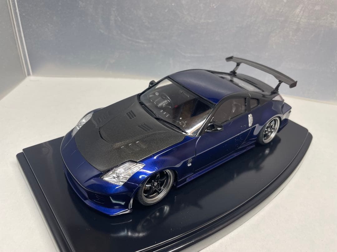 アオシマ1/24プラモデル完成品　Z33フェアレディZ