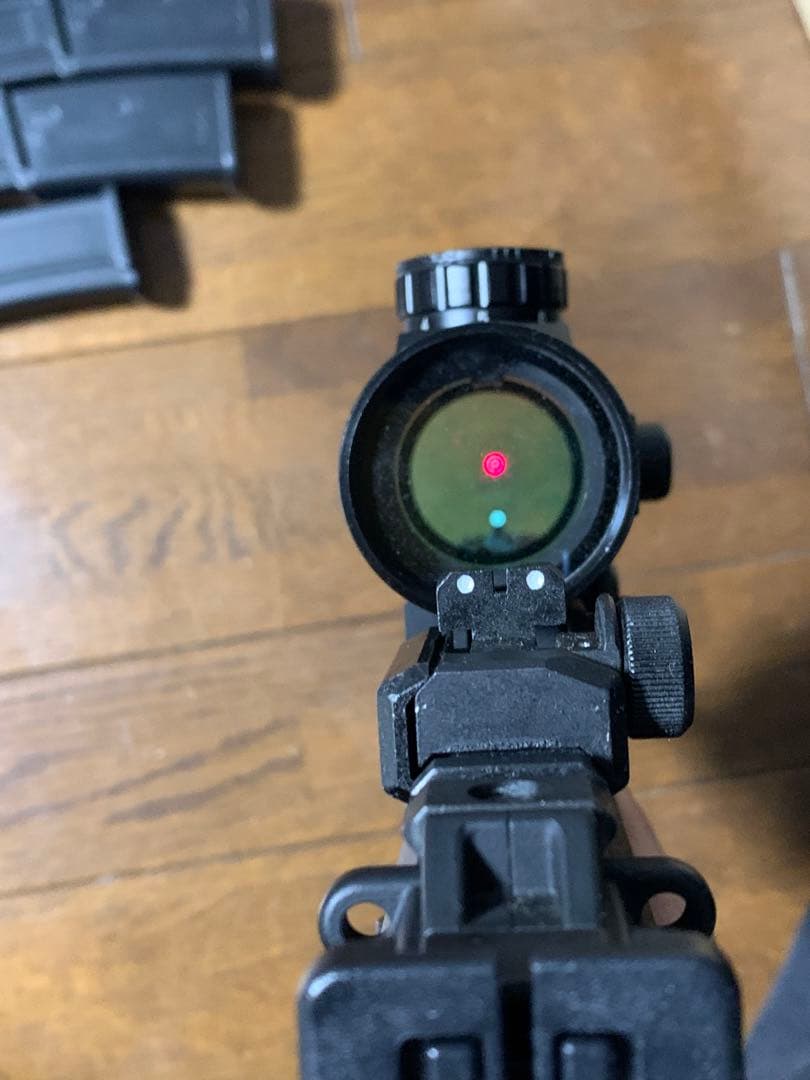 【動作確認済】東京マルイ MP7A1 電動ガン (スコープ、拡張マガジン6本付）