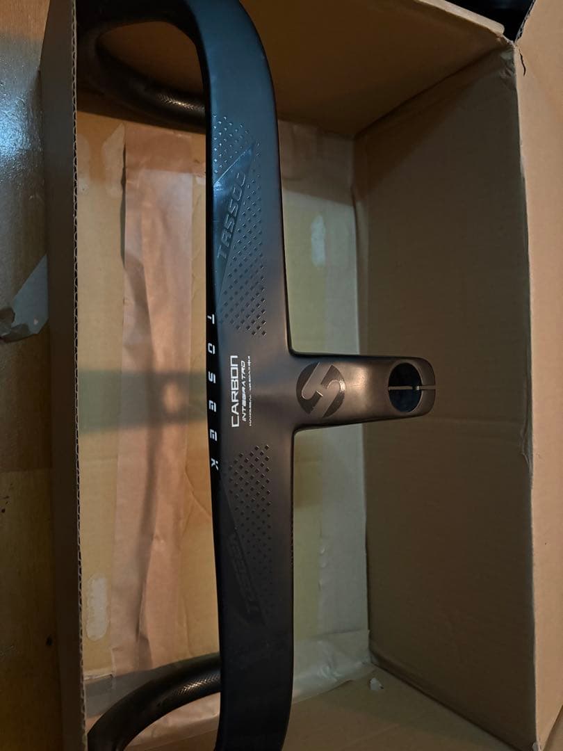 一体型カーボンエアロハンドル 400×100