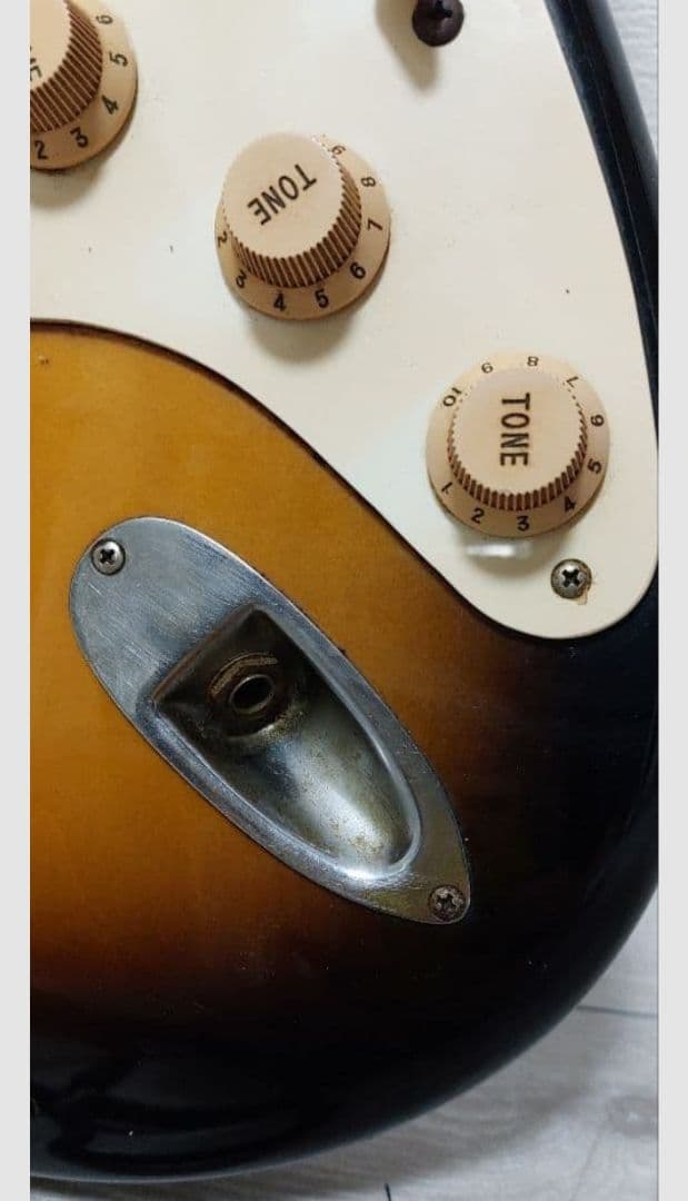 Fender サンバースト & ZOOM PLAYER 3030 　セット