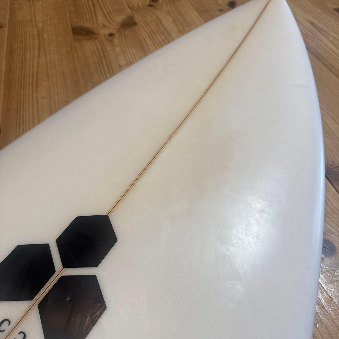 TWIN PIN アルメリック　5.5 ショートボード　マイキー　フェブラリー