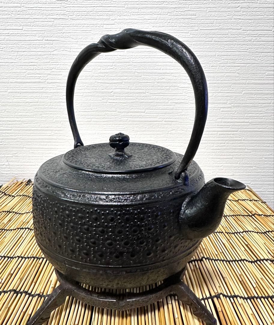 新品、供箱等付属品付 南部岩鋳四代目清末作 丸型肩付亀甲 ♡様売約済み