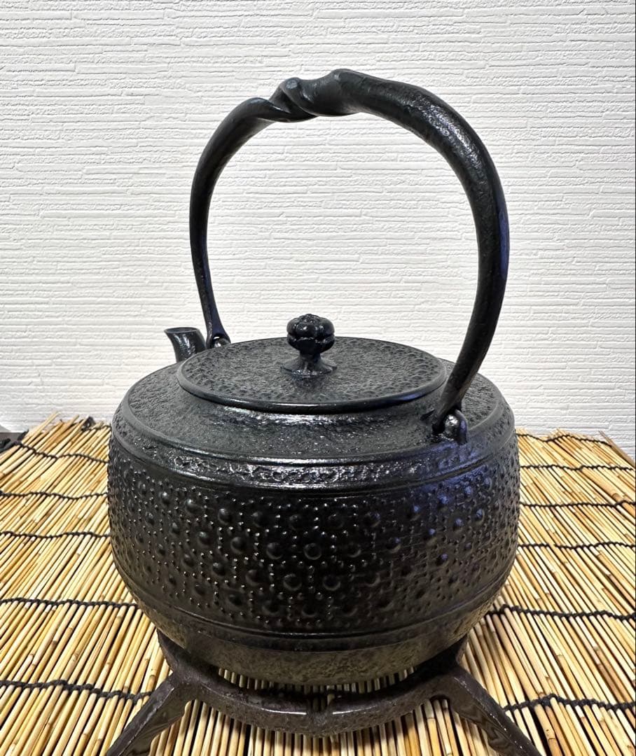 新品、供箱等付属品付 南部岩鋳四代目清末作 丸型肩付亀甲 ♡様売約済み