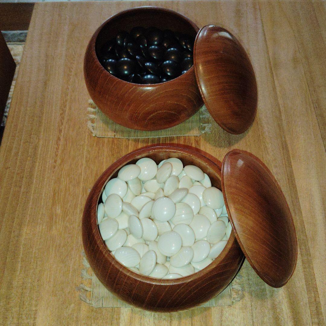 木製囲碁盤 大きめ 碁石2セット付き