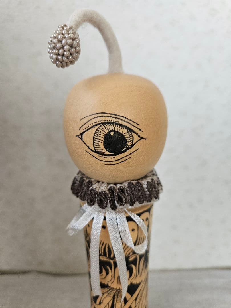 ヒグチユウコ　ひとつめちゃんこけし