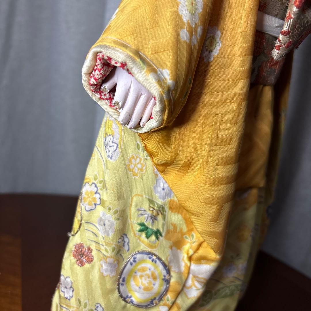 市松人形 黄色の着物