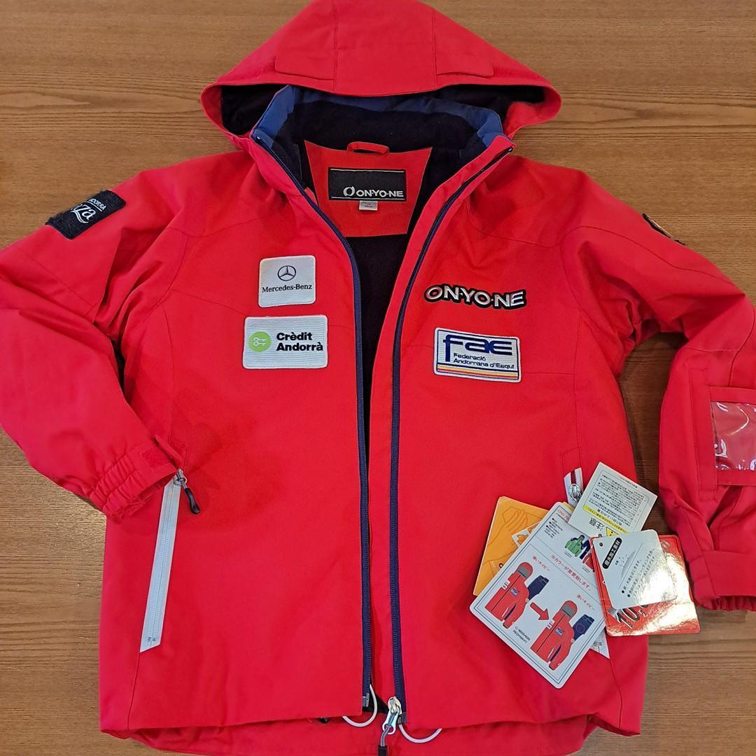 訳アリ 新品タグ付 ONYONE 子ども用スキーウェア 150cm レッド