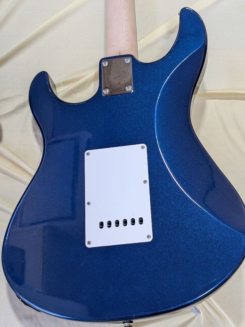 kazu美品Yamaha PACIFICA ギターブルーシールド ケース