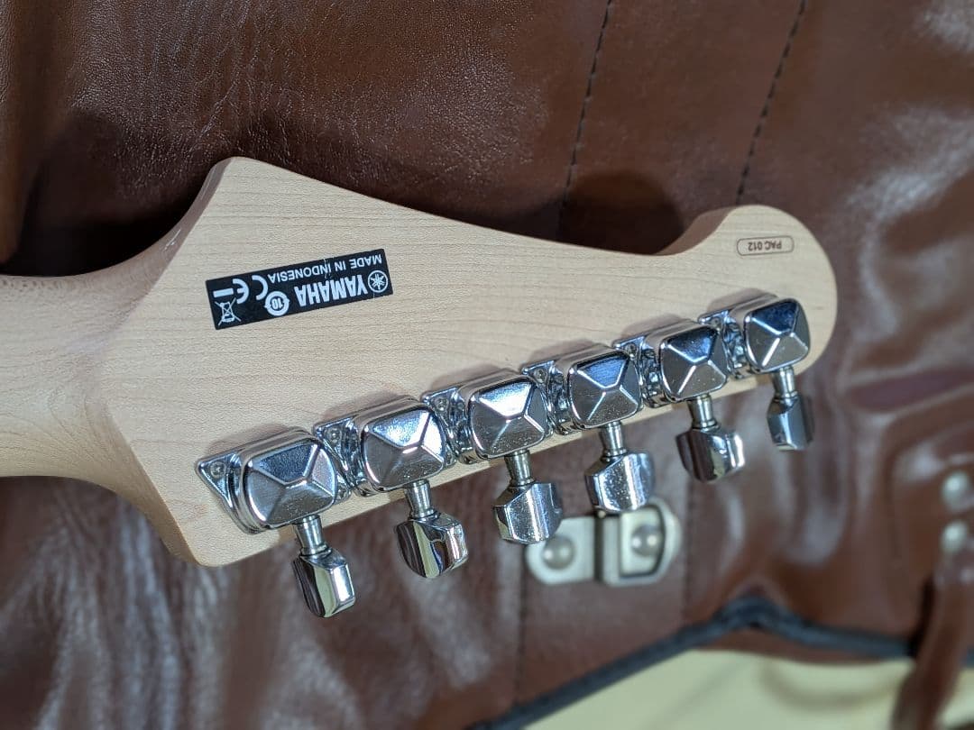 kazu美品Yamaha PACIFICA ギターブルーシールド ケース