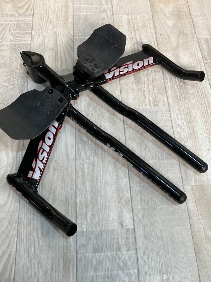 訳あり　Vision トライアスロン・TTバイク用ハンドル　B16