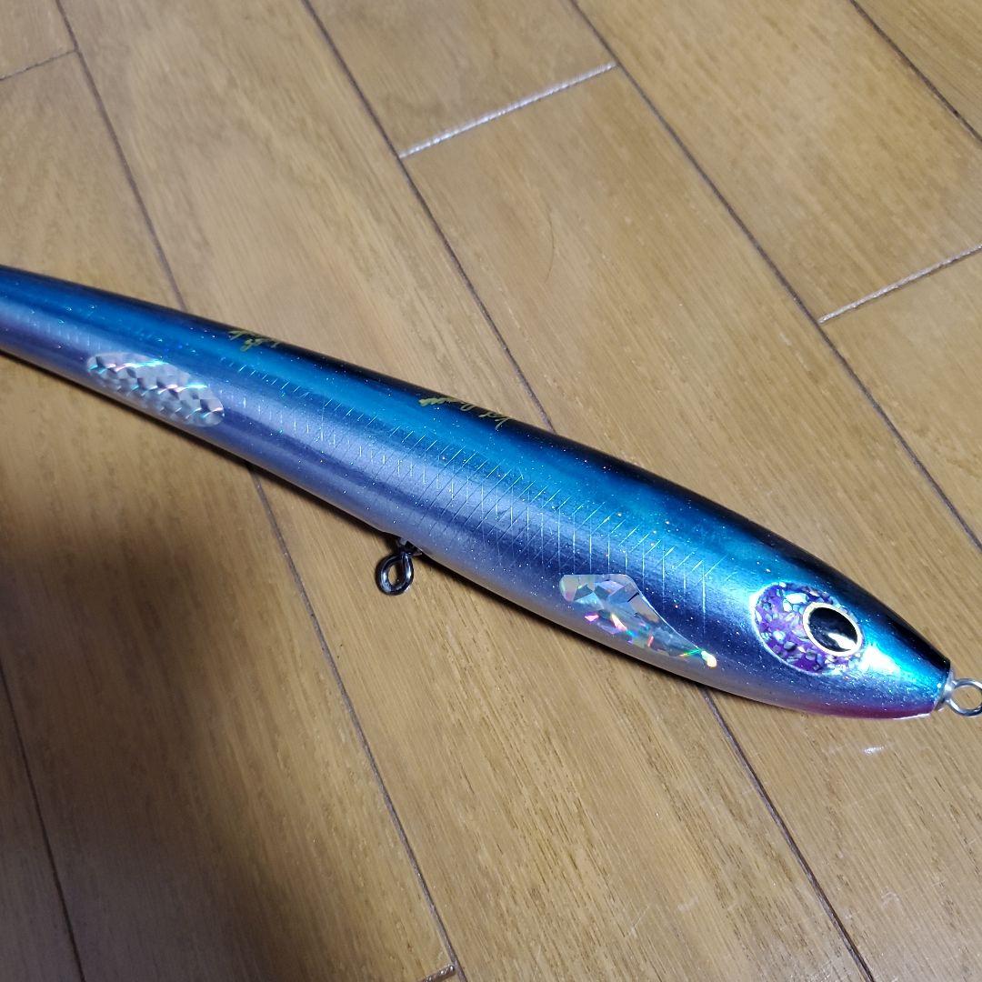 貝田ルアー　ツイスターf6　kimera