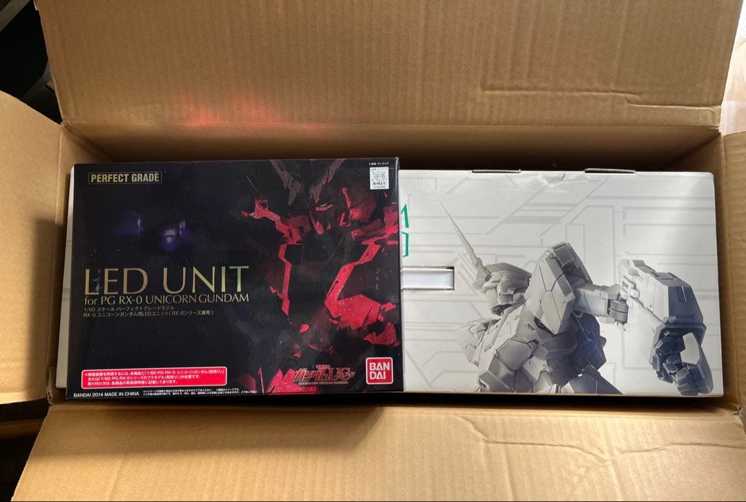 ＰＧRX-0 UCガンダム（最終決戦Ｖｅｒ．）+ FA拡張ユニット+LEDキット