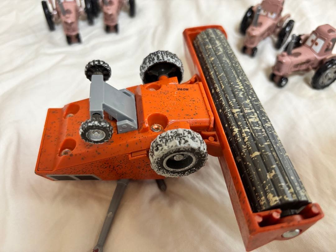 マテル フランク トラクター cars カーズ トミカ C-19