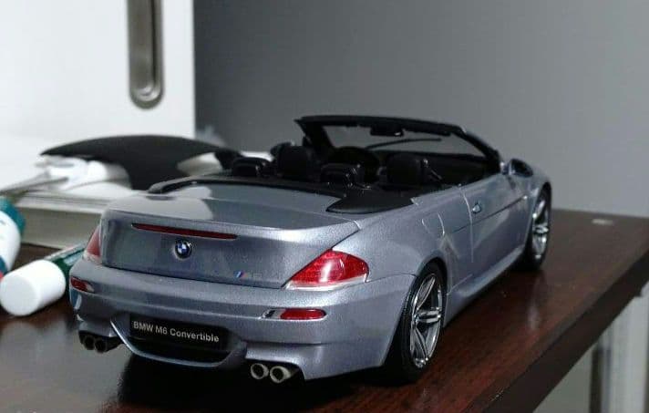  M6 Convertible 1/18 スケールモデル