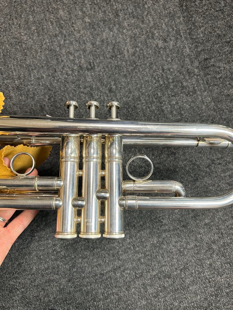 トランペット　YTR8335RS Xeno SOLUTE