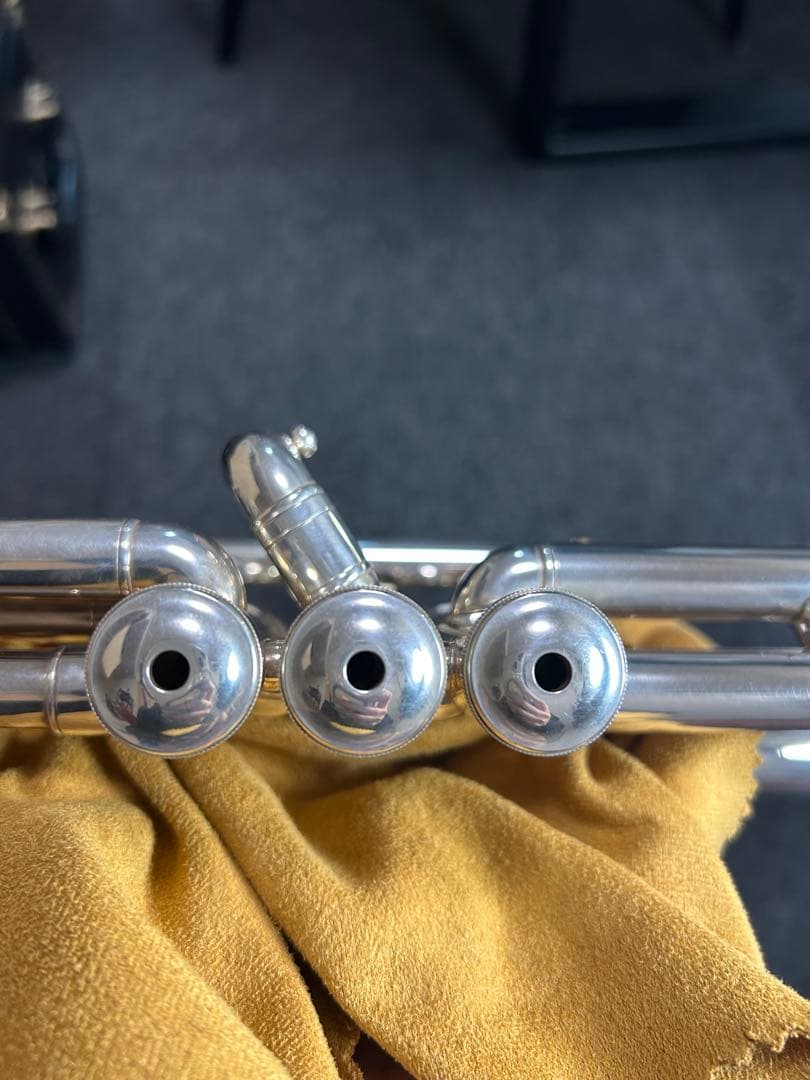 トランペット　YTR8335RS Xeno SOLUTE