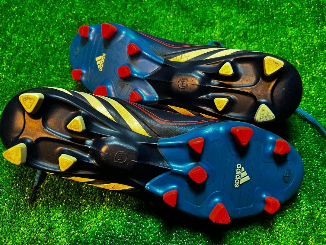 FC東京 丸山祐市選手 実使用スパイク サイン入 / アディダス プレデター