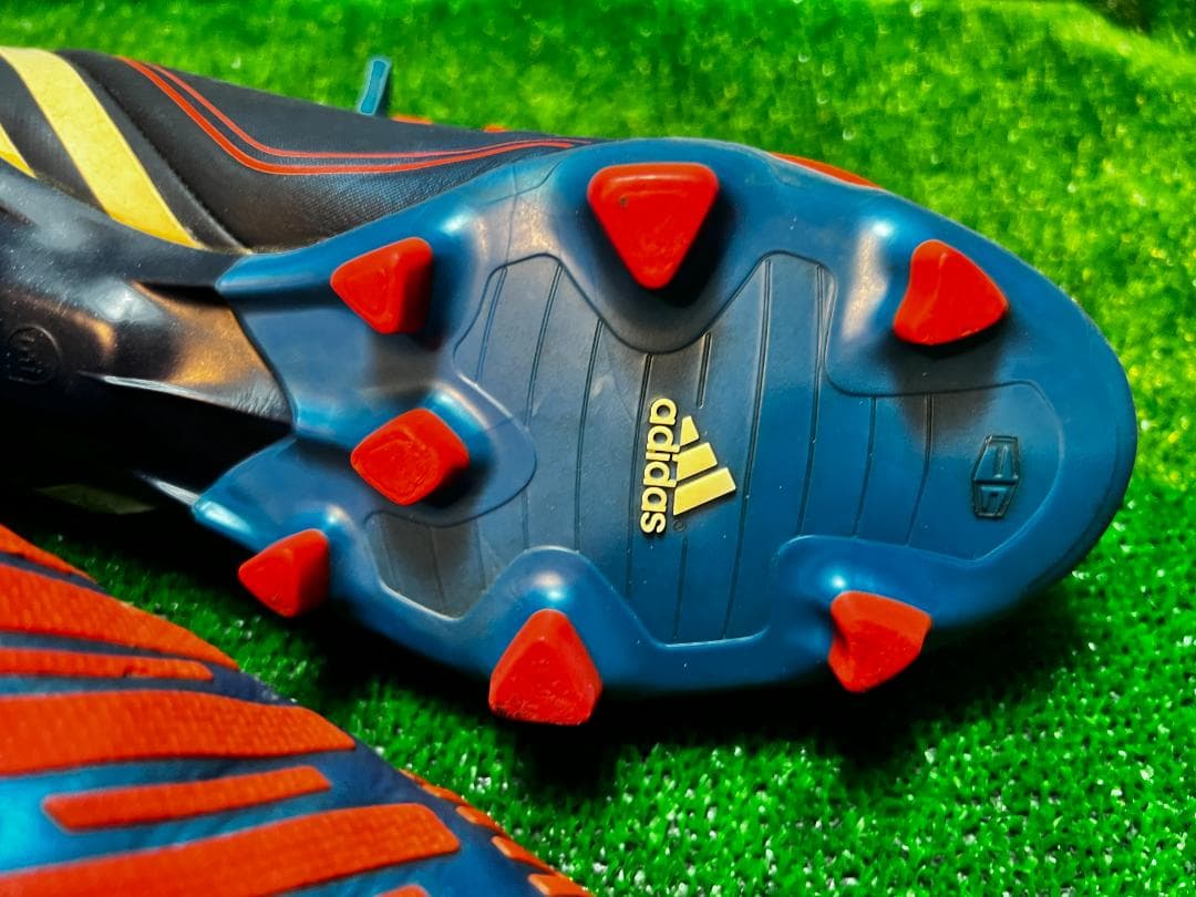 FC東京 丸山祐市選手 実使用スパイク サイン入 / アディダス プレデター