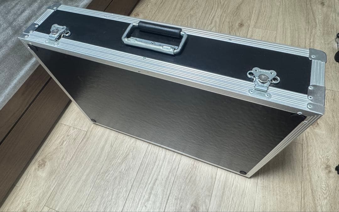 BOSS GT-100 マルチ エフェクター ハードケース付き