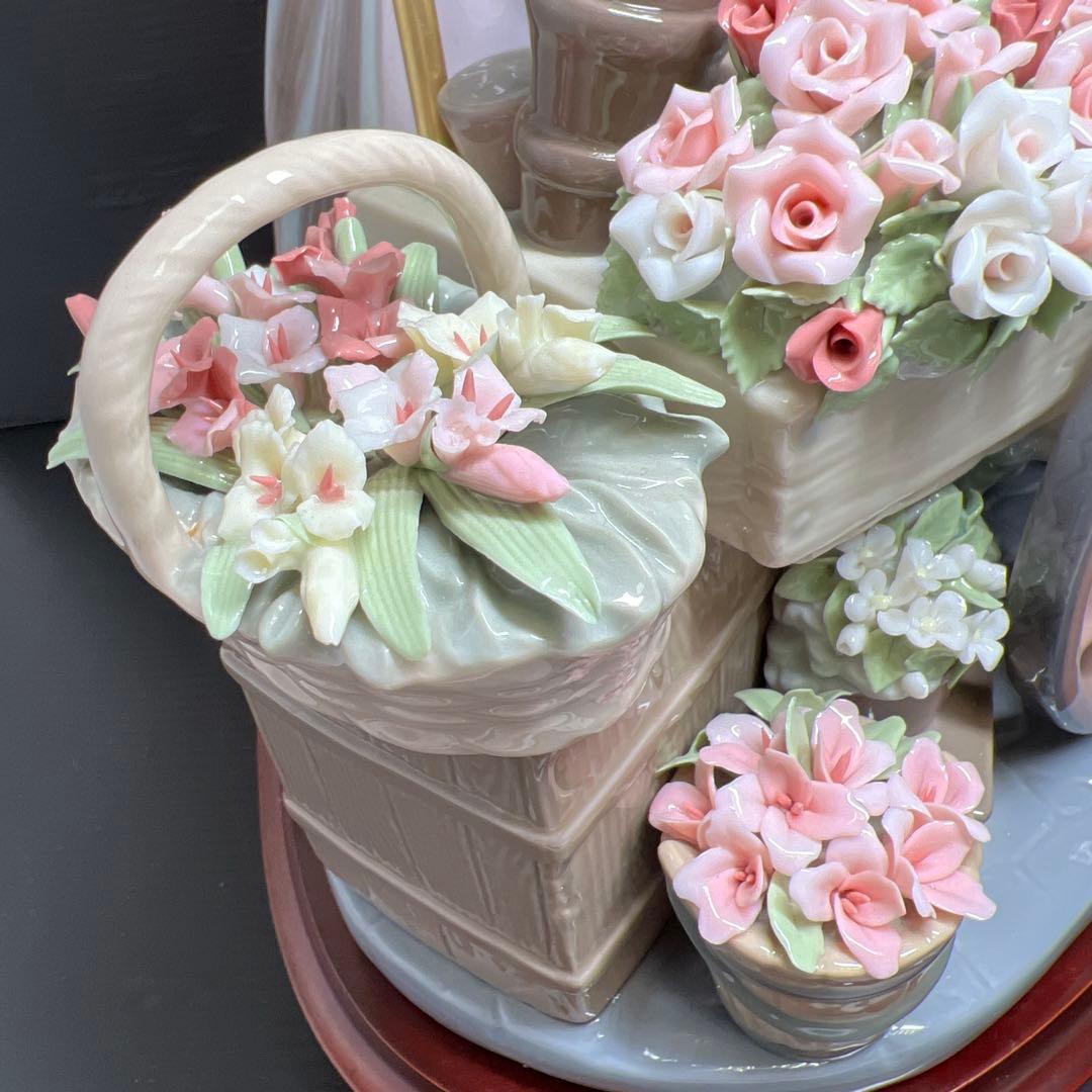 専用リヤドロ　「公園通りの花屋さん」最大高さ約30.5㎝　東Y7-1202☆1F