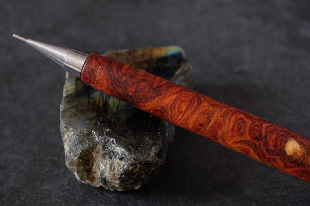 PG5木軸カスタム0215　高村杢工房 製図用シャープペンシル　極上花梨瘤紅白