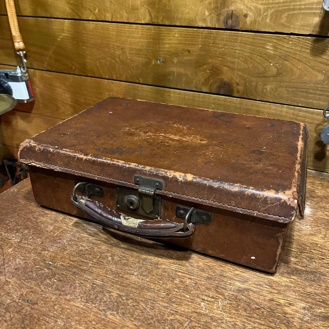 アンティークレザートランク