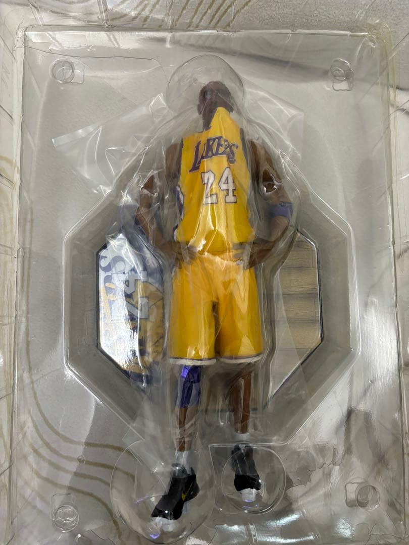 コービー・ブライアント　フィギュア　40センチ　1/6 NBA