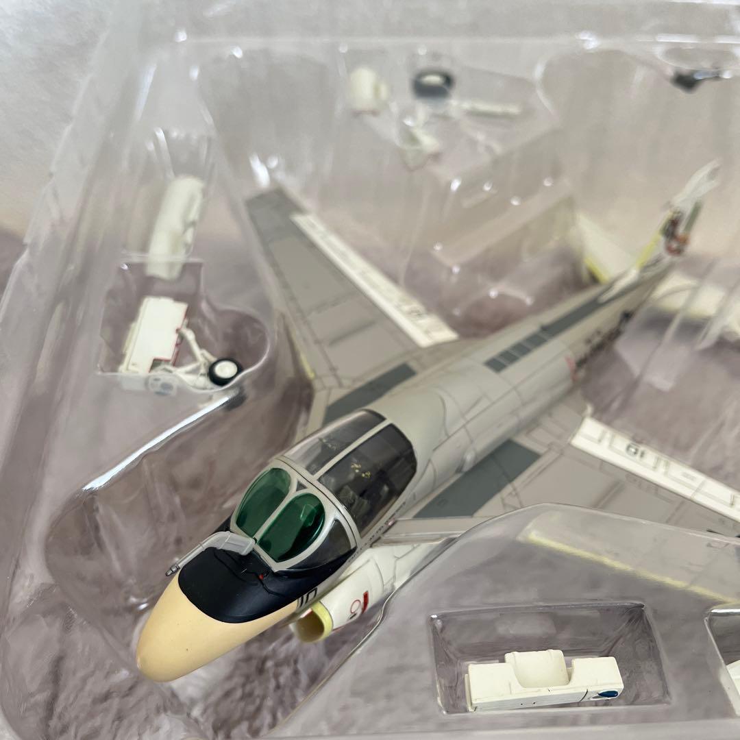 CENTURY WINGS 1/72 アメリカ海兵隊 A-6E / F-8E
