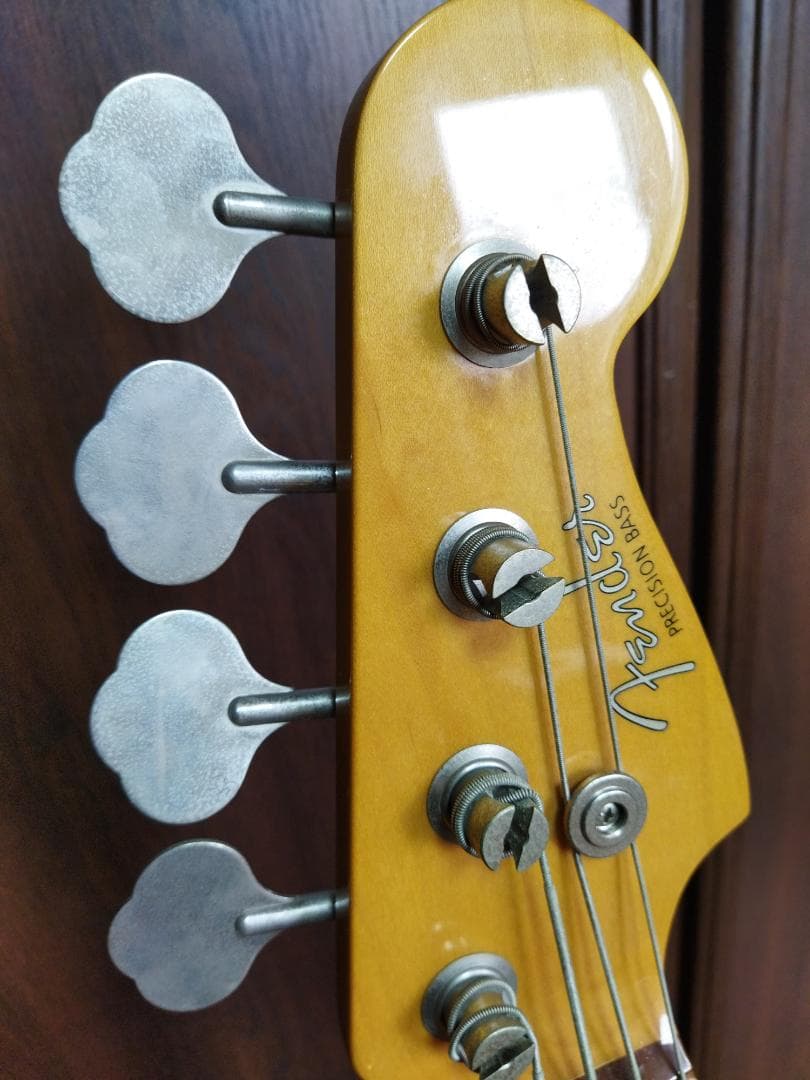 フェンダージャパン　Fender Japan PB62-US 3TS