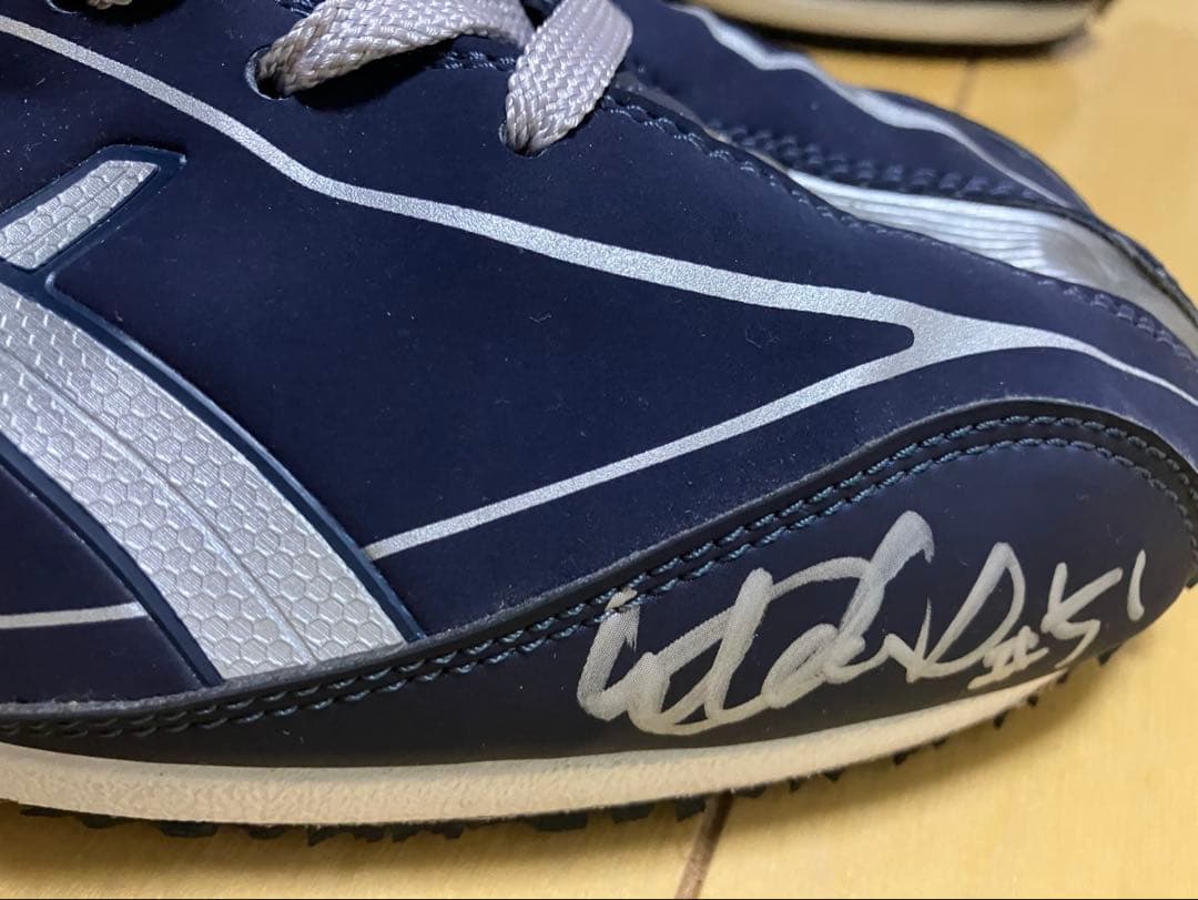 マリナーズイチロー選手サイン入り証明書付き実使用シューズ