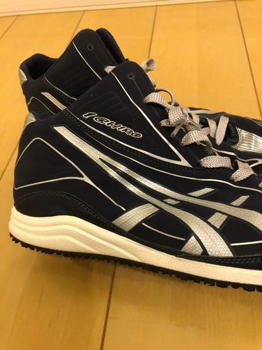 マリナーズイチロー選手サイン入り証明書付き実使用シューズ