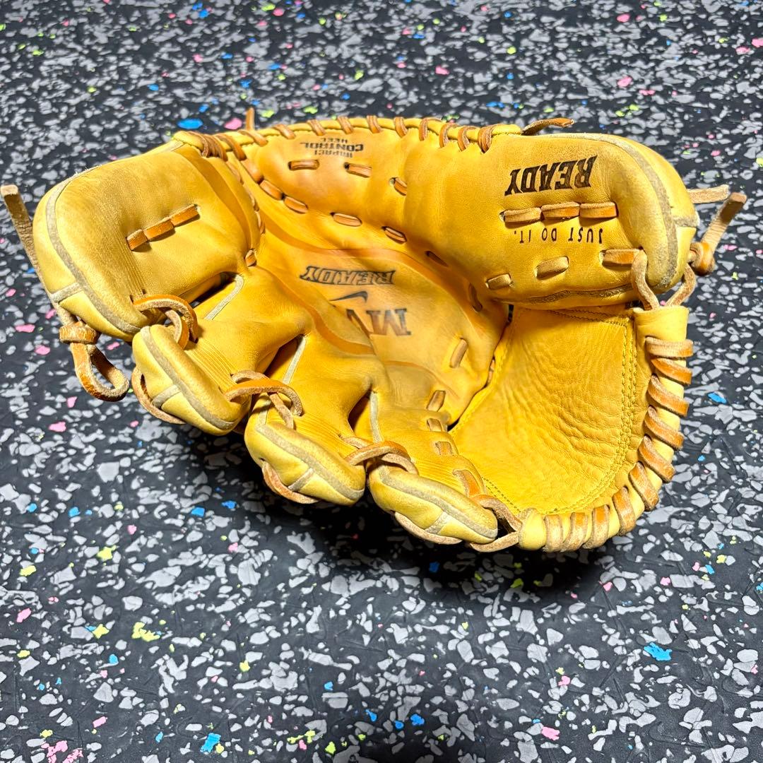 ナイキ NIKE 投手用 軟式用 グローブ ピッチャー Ready MVP 野球
