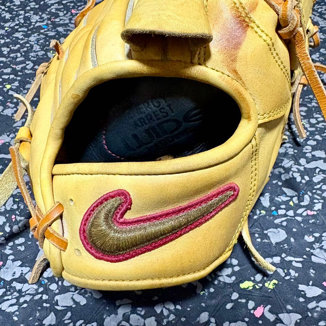 ナイキ NIKE 投手用 軟式用 グローブ ピッチャー Ready MVP 野球