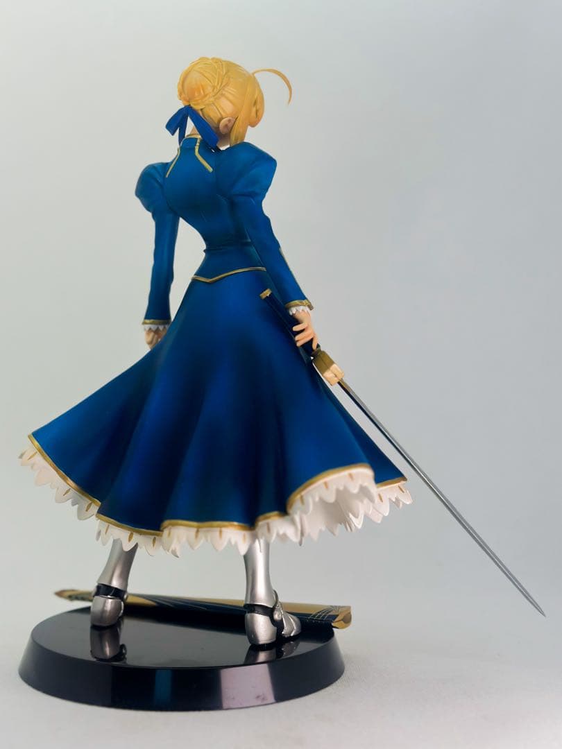 Fate stay night セイバー (1/6スケールフィギュア）
