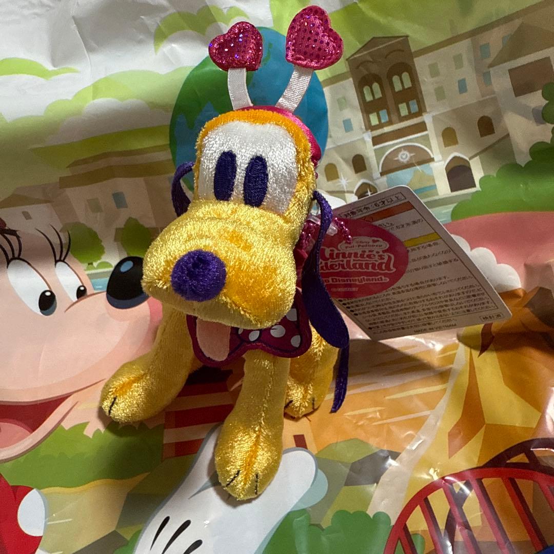 ミニーのファンダーランド　ミッキー ミニー プルート ぬいぐるみバッジ　セット