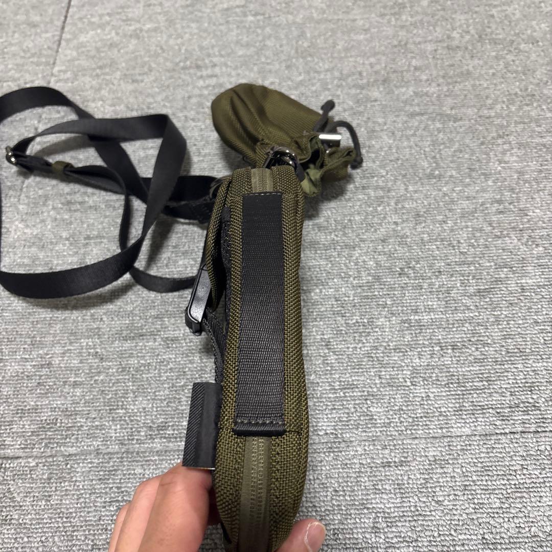 ムータ　ムータマリ　ショルダーバッグ　マルチポーチ　極美品　カーキ