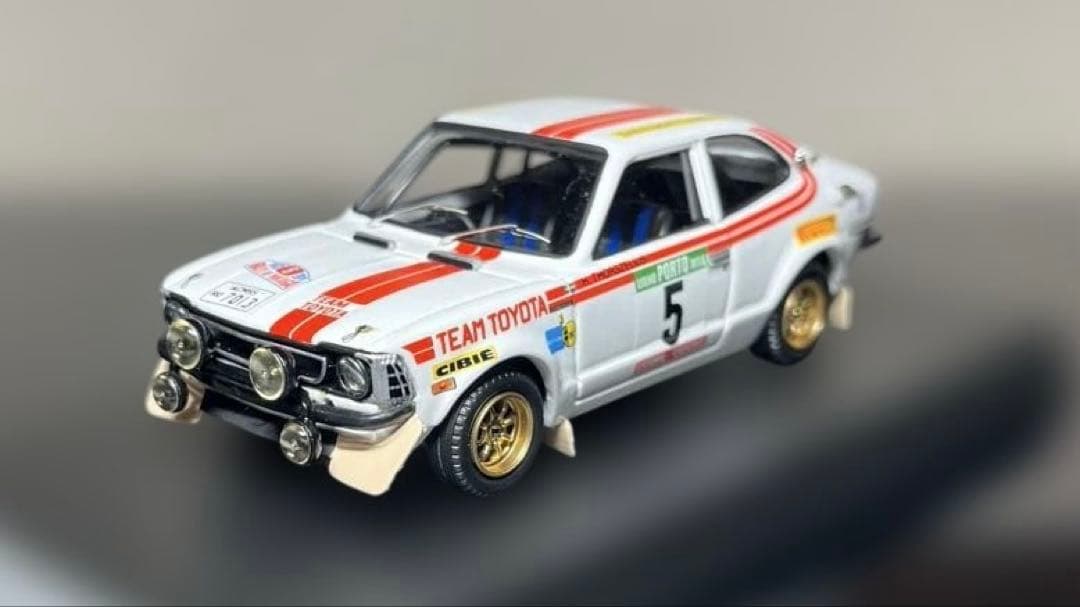 ミニカー1/43 トロフュー トヨタ カローラ レビン （TE27）150台限定